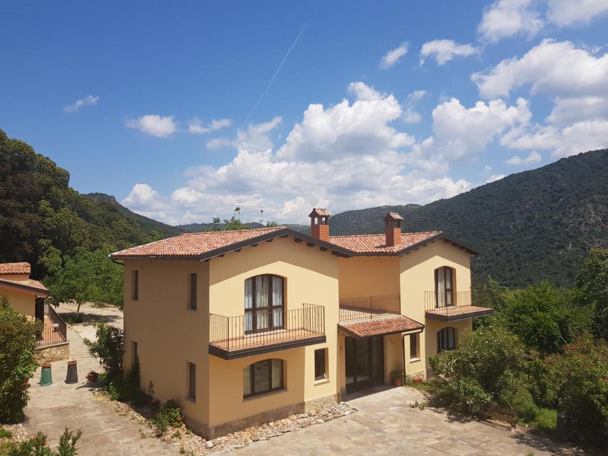 Retreat Village Benessere - Il Borgo Dei Carbonai Esterzili Экстерьер фото