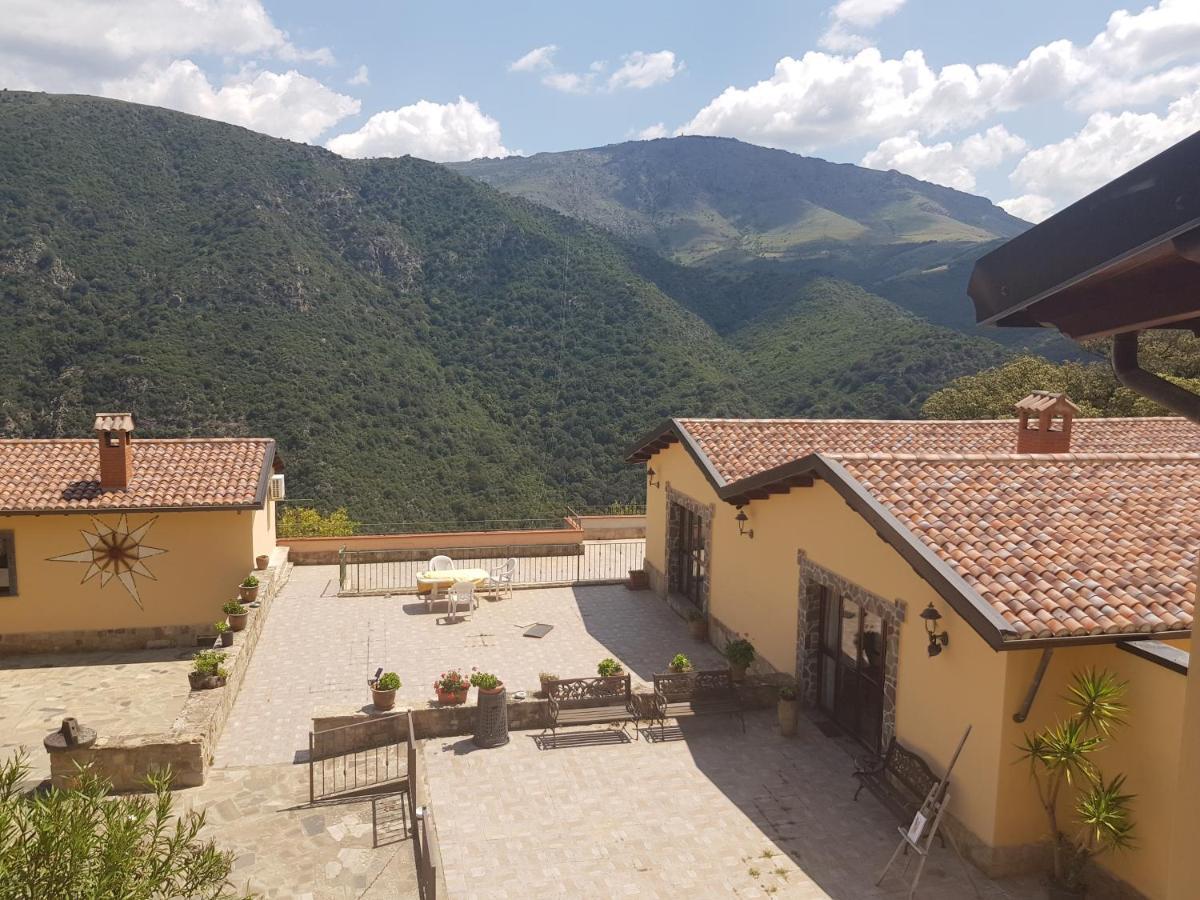 Retreat Village Benessere - Il Borgo Dei Carbonai Esterzili Экстерьер фото