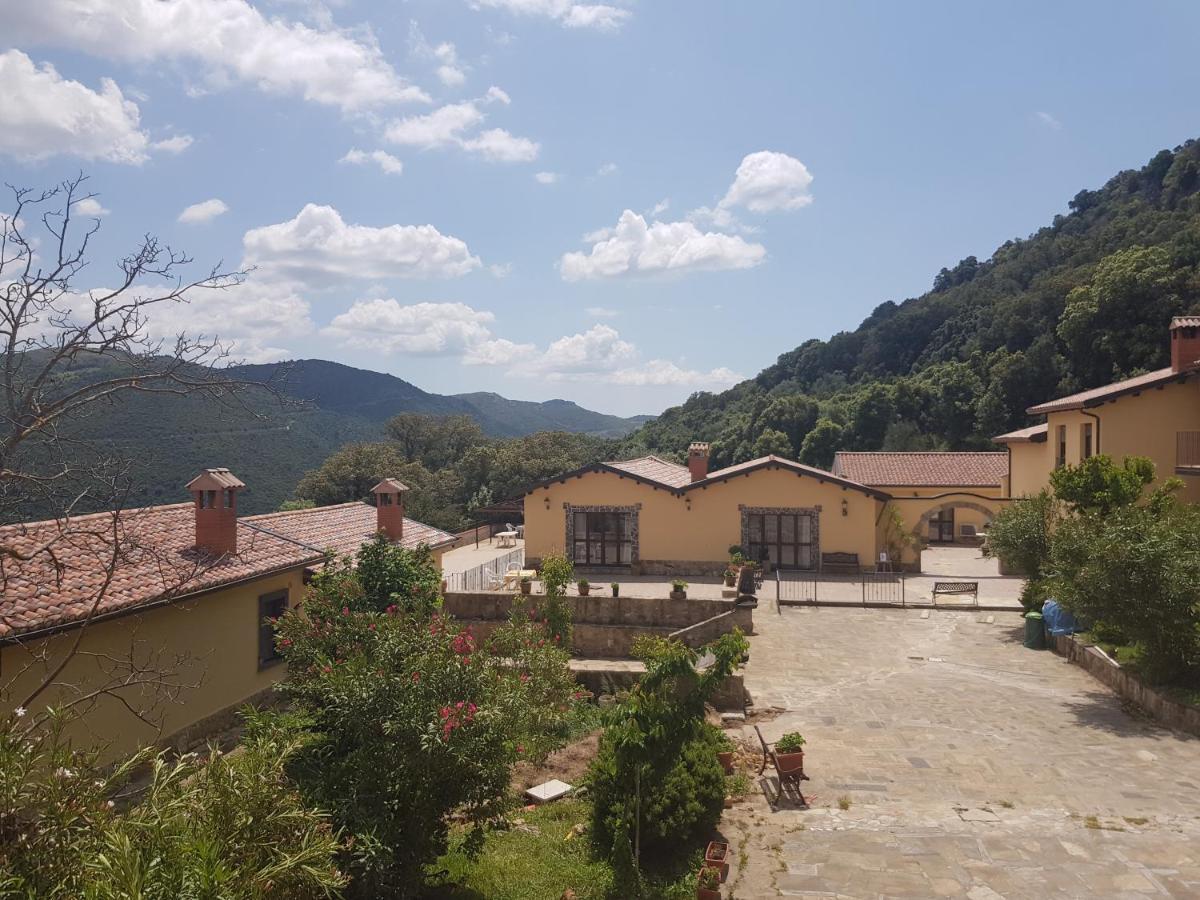 Retreat Village Benessere - Il Borgo Dei Carbonai Esterzili Экстерьер фото